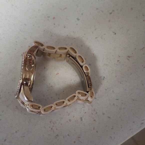 Watch - Picture 3 of 4